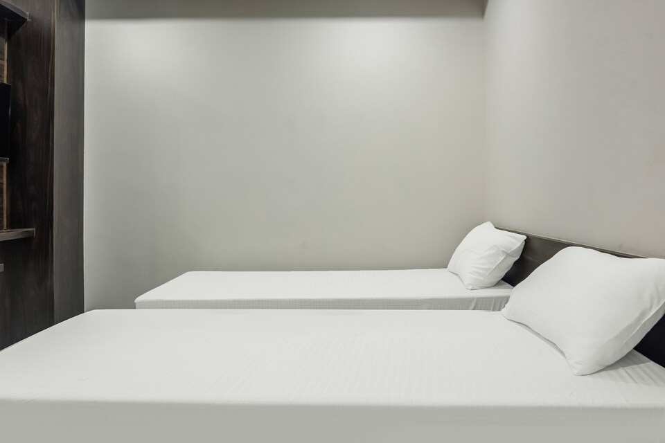 Flagship 83919 Hotel Om Grand, Mahanadu Extension VIjayawada, Vijayawada