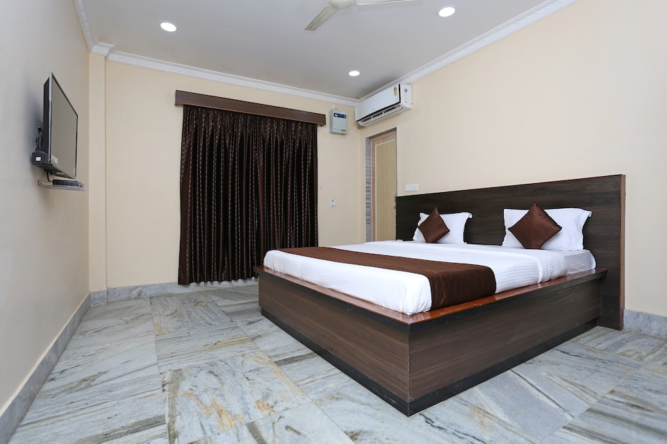 OYO 9608 Parbati Guest House, Jaidev Vihar, Bhubaneswar