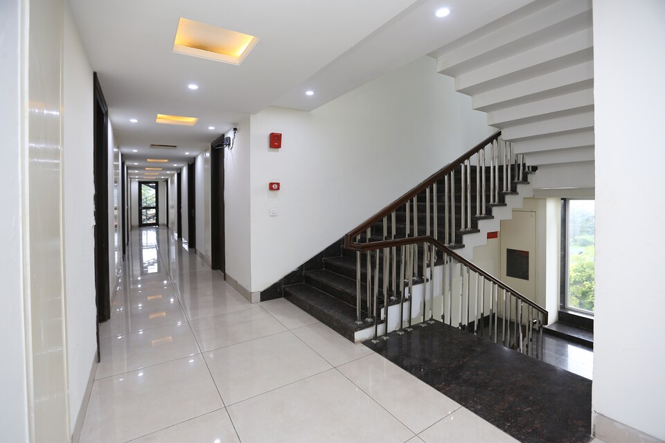 Capital O 9667 Amrit Farms and Resort, Rajpur Road Dehradun, Dehradun