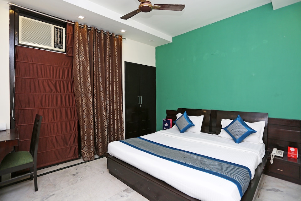 OYO 9720 Home Stay Virat Residency, Kalkaji Delhi, Delhi