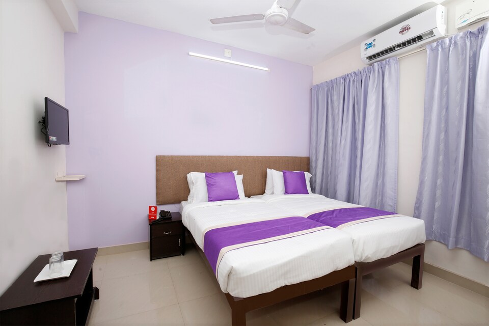 OYO 9797 Hotel Vbee Plaza, M G Road Trivandrum, Trivandrum