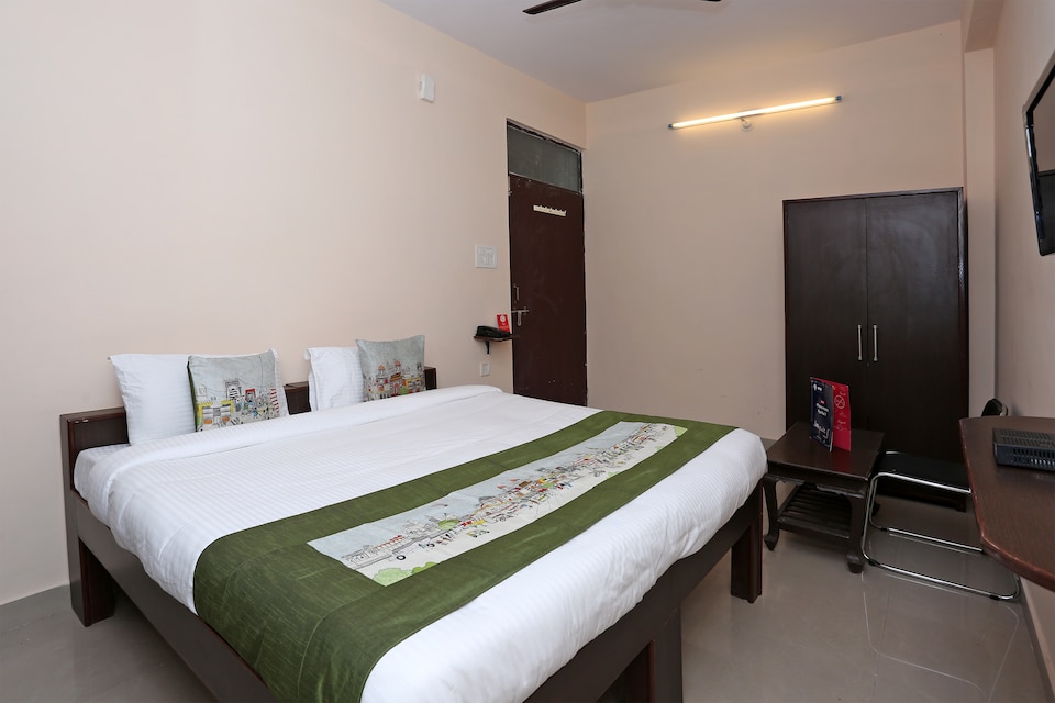 OYO 10294 Hotel Sunshine, Railway Station Kota, Kota
