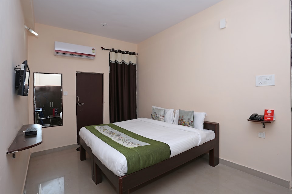 OYO 10294 Hotel Sunshine, Railway Station Kota, Kota