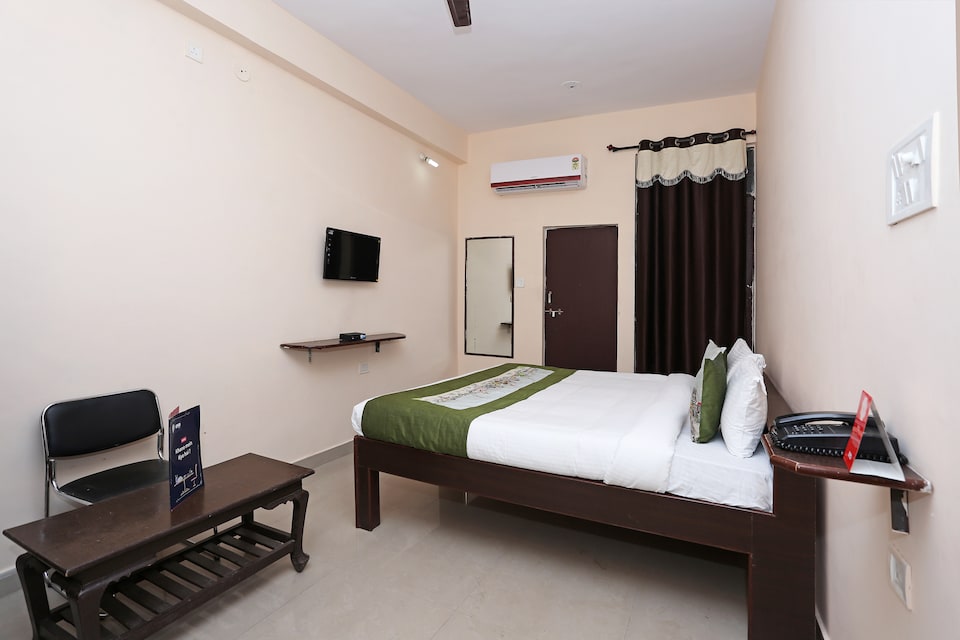 OYO 10294 Hotel Sunshine, Railway Station Kota, Kota