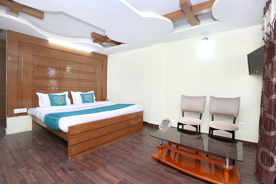 OYO Home 10980 2BHK Kaithu, Shimla, Shimla
