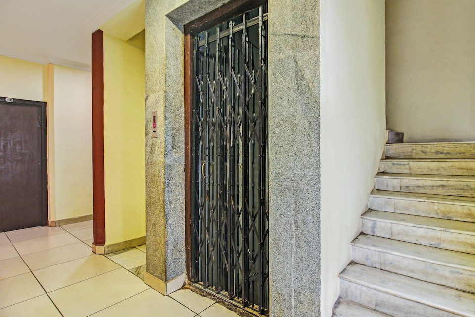Hotel O Ruma, Nampally, हैदराबाद