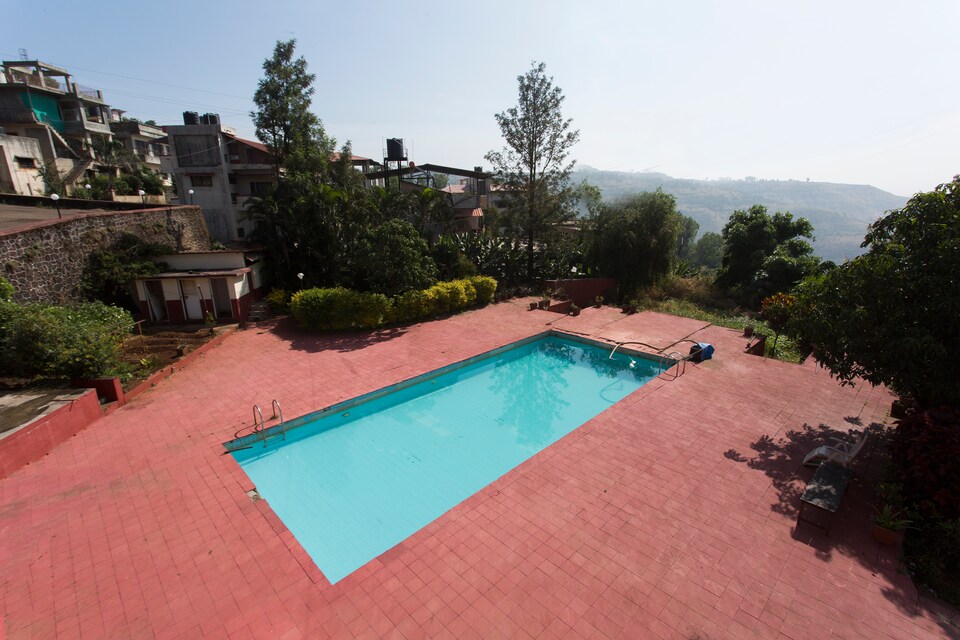 OYO 9807 Dhanhills Hotel, Panchagani Market Mahabaleshwar, Mahabaleshwar