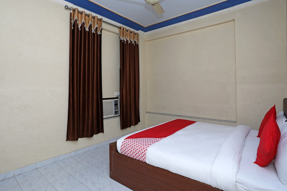 OYO 10444 Vasundhra INN, Civil Lines Bareilly, Bareilly