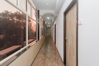 Super Hotel O Divine Residency Near Phoenix Marketcity