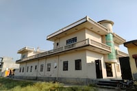 OYO Home Hotel Lovely Star