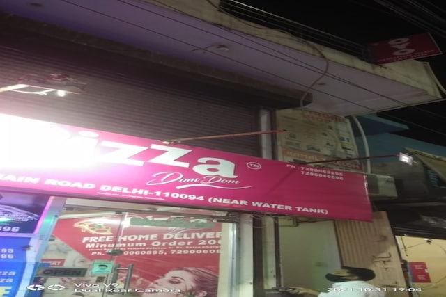 OYO Diamond Plus Near Johari Enclave Metro Station