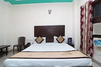 Hotel O Aura Palace Deluxe
