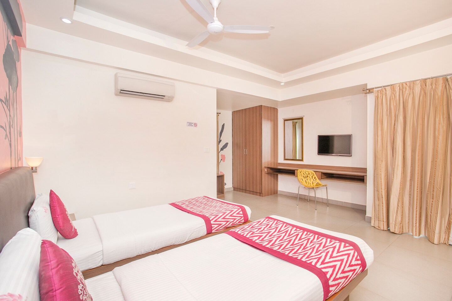 OYO 378 Aira Apartments Near Manipal Hospital Bangalore - Bangalore