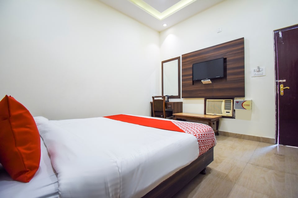 OYO 9727 Hotel Welcome Inn 2, Ranjit Avenue Amritsar, Amritsar