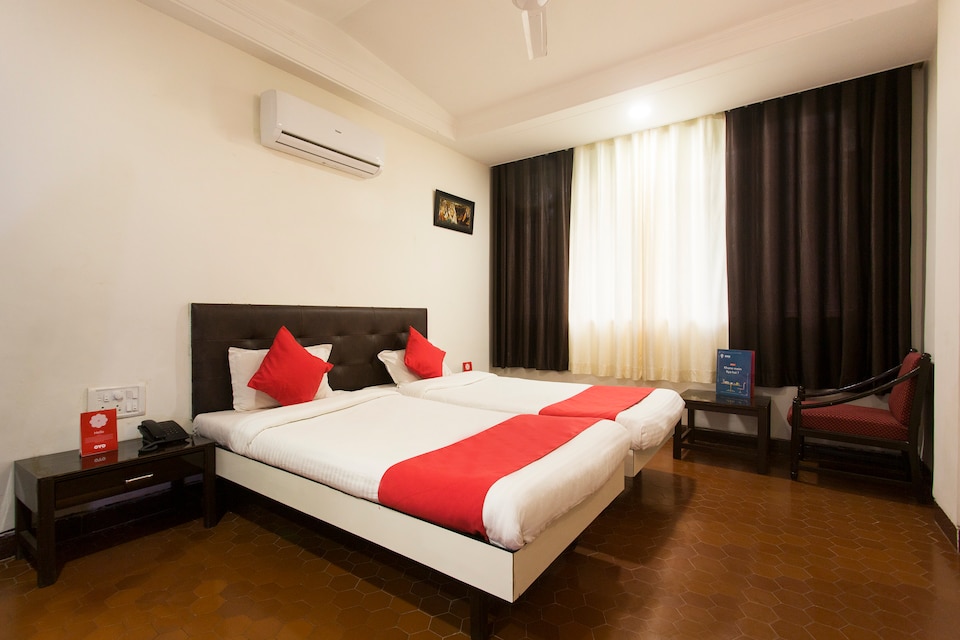 OYO 9806 Hotel Arvi, Khandala Lonavala, Lonavala