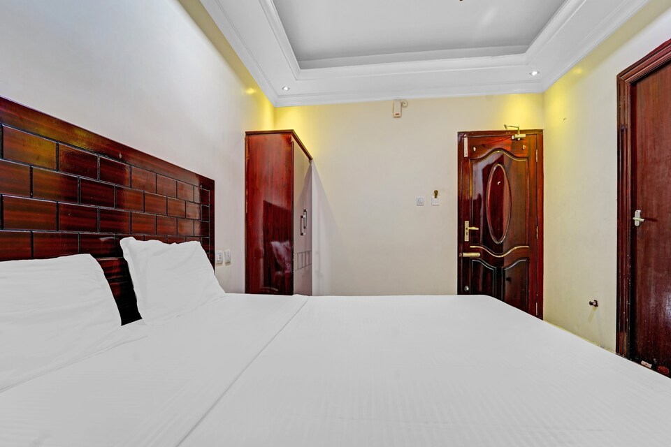 Hotel O Suganthi Residency, Trichy, Trichy