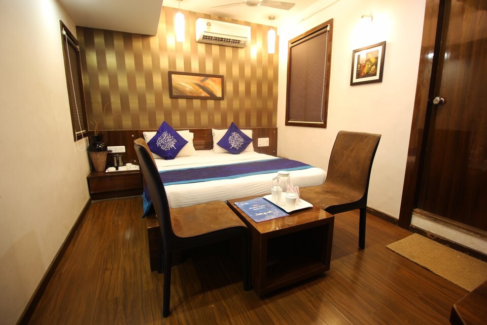 OYO 1328 Hotel SS Inn, Race Course Rajkot, Rajkot