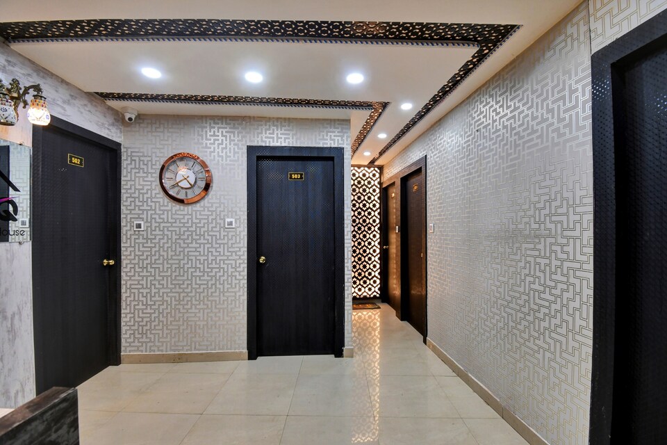 OYO Flagship 83977 ZQ Guest house , Esplanade Kolkata, Kolkata