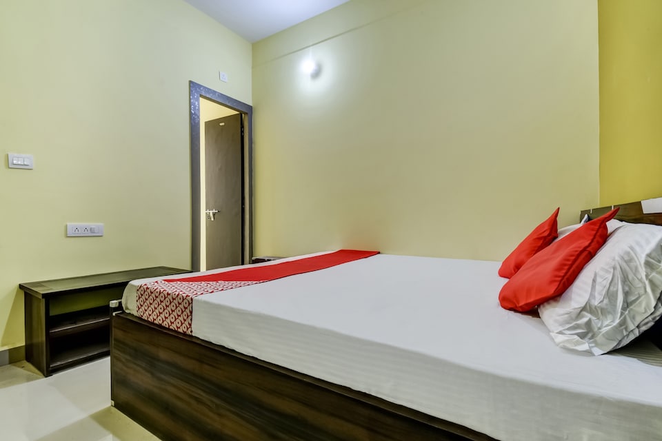 SPOT ON THE DRAGON HOTEL, Danapur, Patna