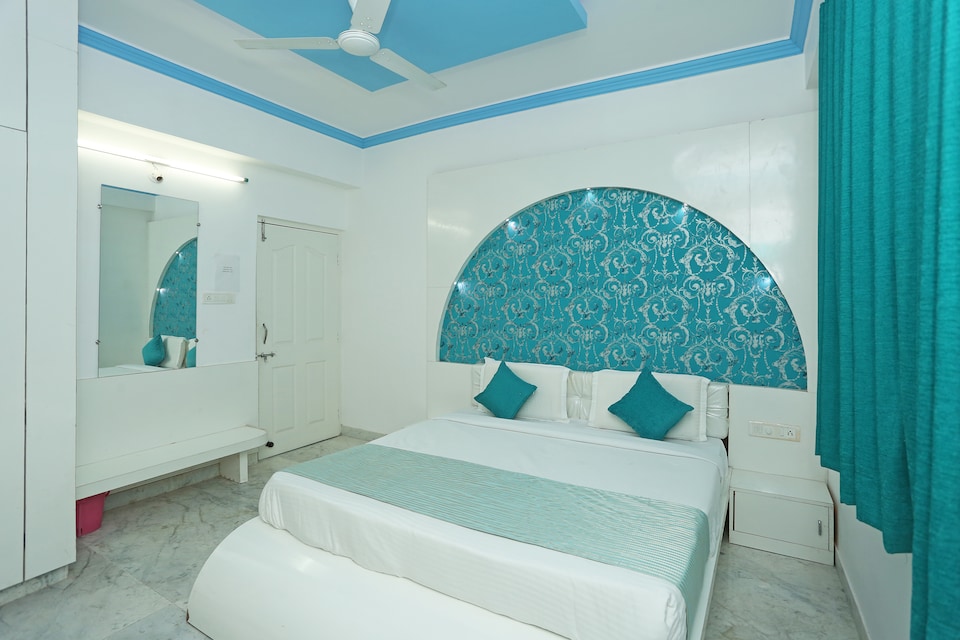 OYO 9775 Home Modern 4BHK Celebration mall, Udaipur Central, Udaipur