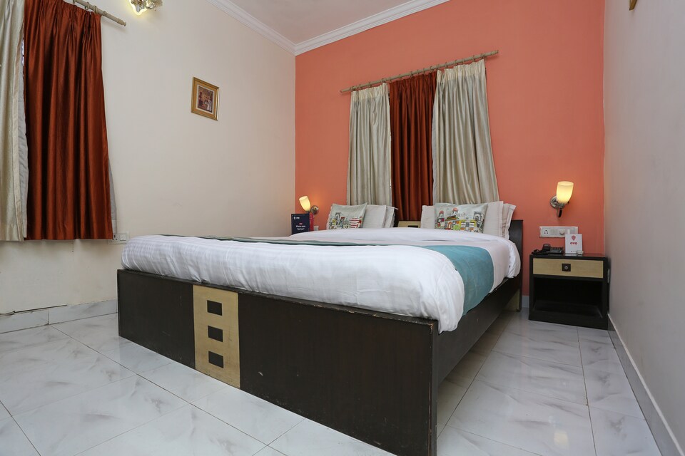 Collection O 9866 Forum Mall, VaniVihar Bhubaneswar, Bhubaneswar