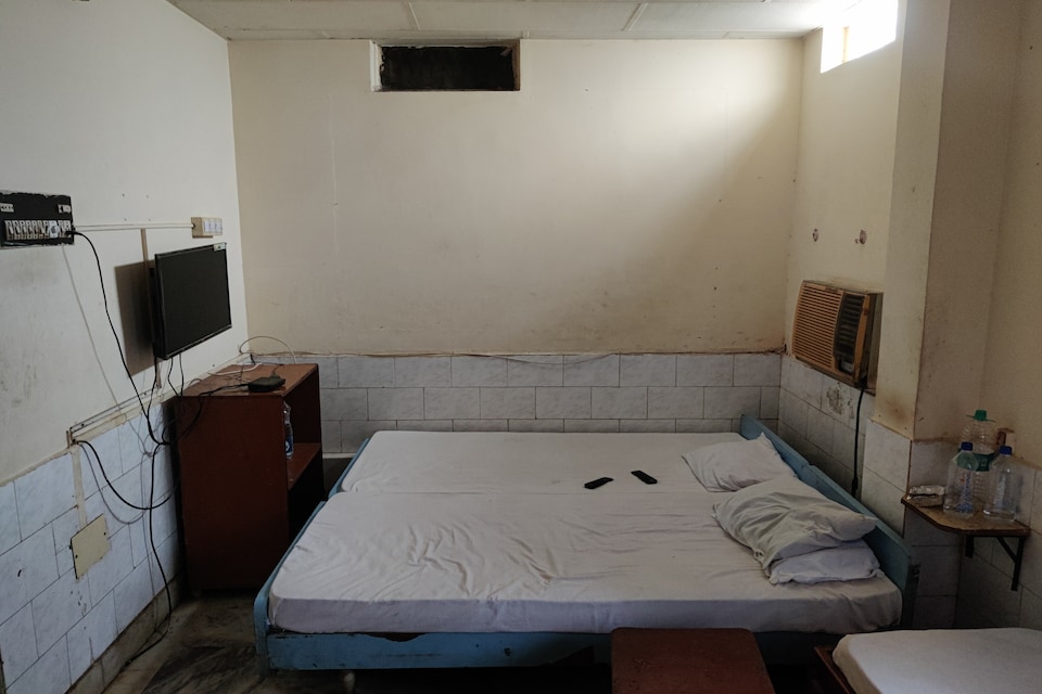 OYO Home Teja Lodge, kadapa, Kadapa