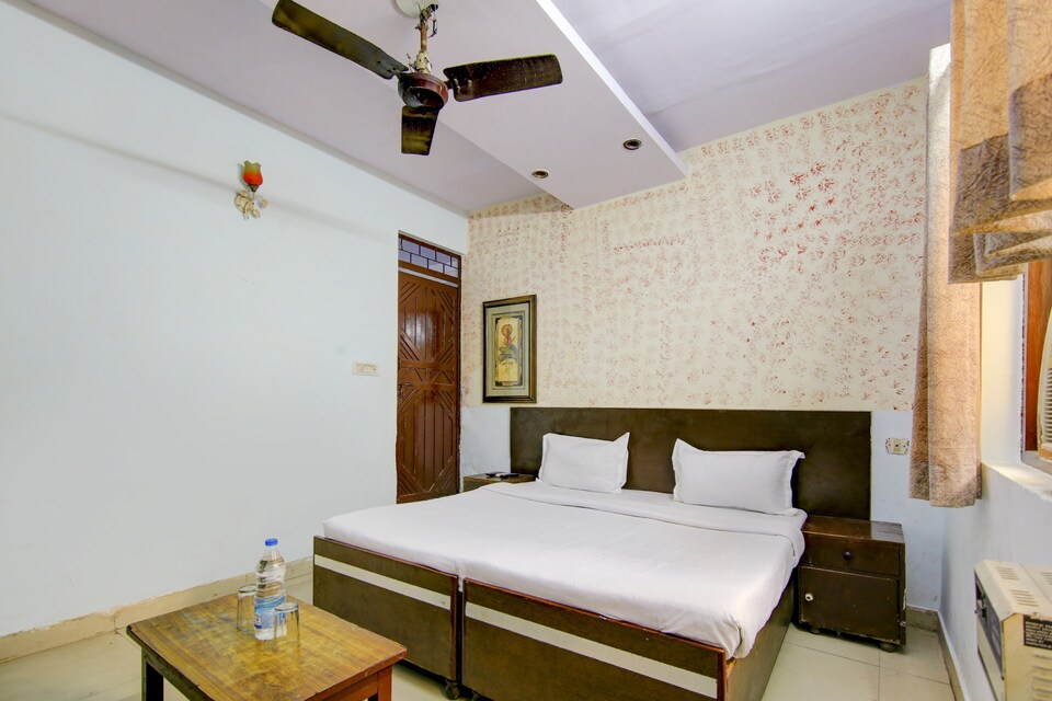 OYO 84008 Hotel Sp, Karol Bagh Delhi, Delhi