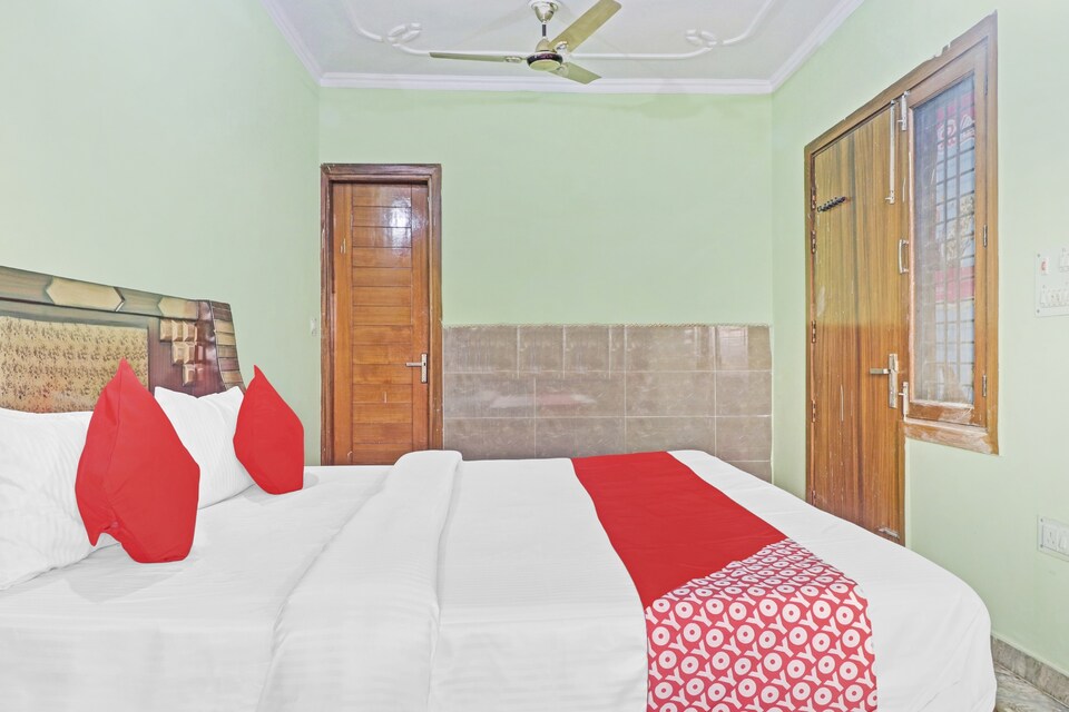 OYO 84019 Hotel Galaxy Inn, Ghaziabad City, गाज़ियाबाद