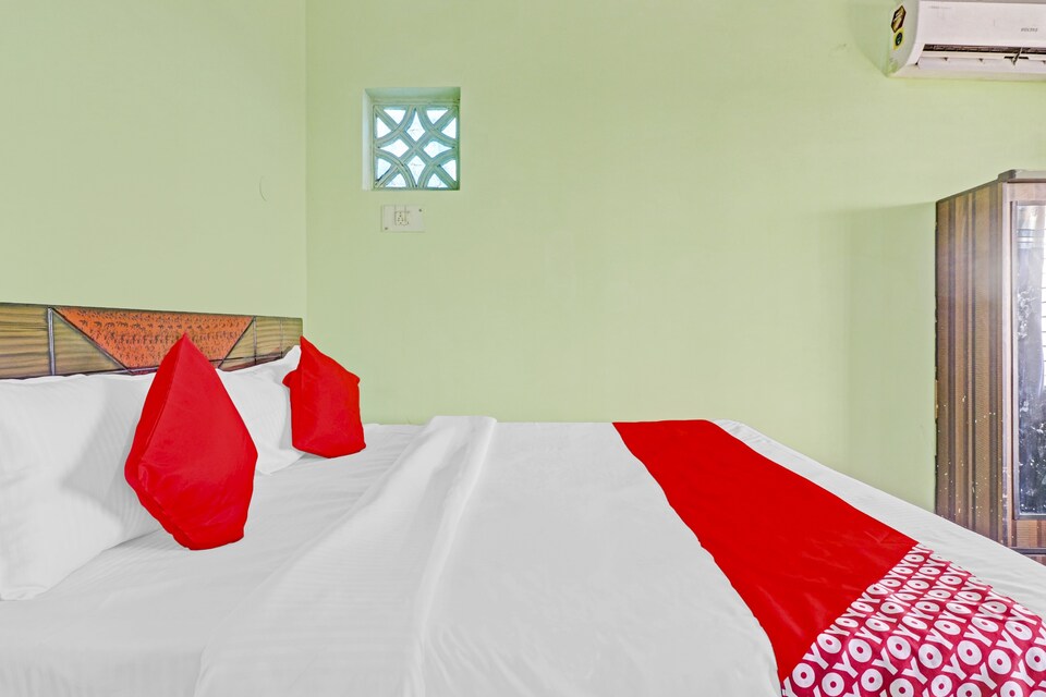 OYO 84019 Hotel Galaxy Inn, Ghaziabad City, गाज़ियाबाद