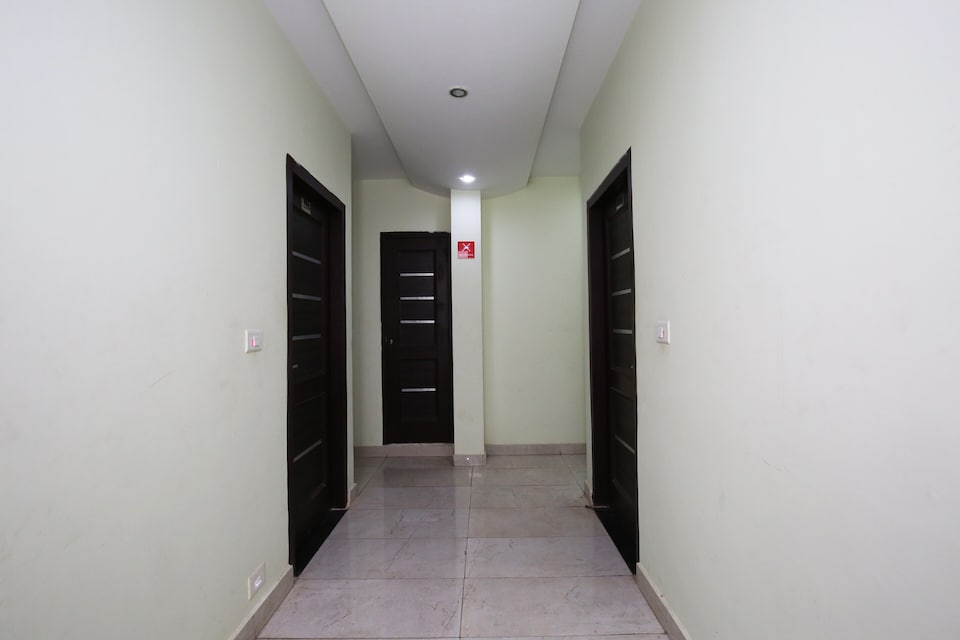 Collection O 9956 Hotel N5, Zirakpur, Zirakpur