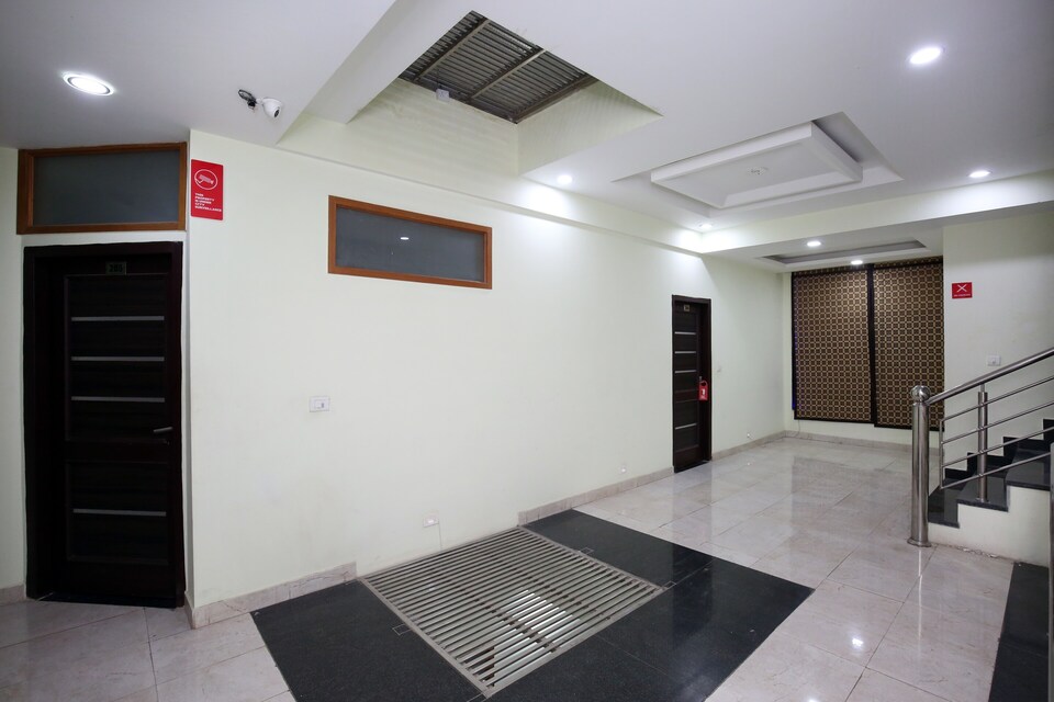 Collection O 9956 Hotel N5, Zirakpur, Zirakpur