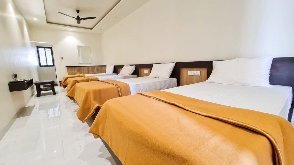 OYO 84030 Pride Lodging, Narayangaon, Pune
