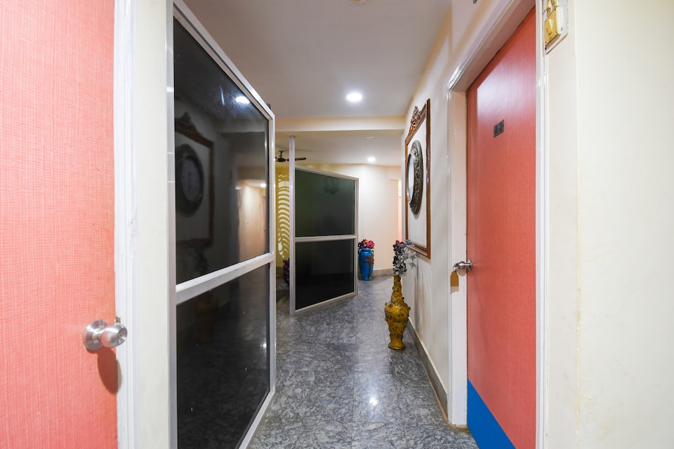 OYO 84035 Swagat Palace, Railway Station Bhubneshwar, Bhubaneswar