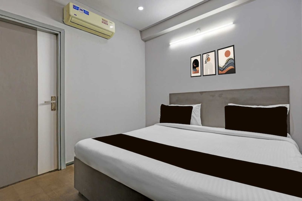 Hotel O kings court , Kalkaji Delhi, Delhi