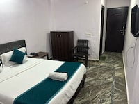 Hotel O Blue Moon Residency 
