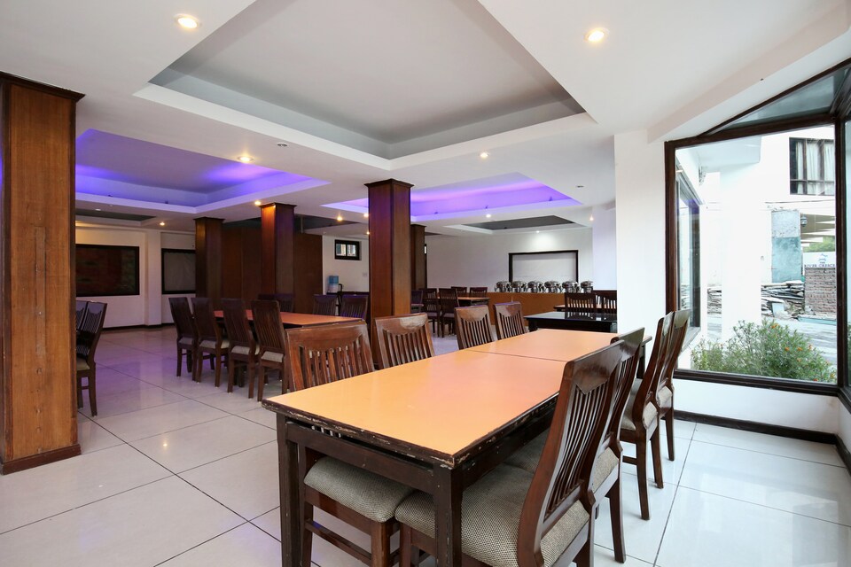 live under mnl1025, NH 21 Manali, Manali