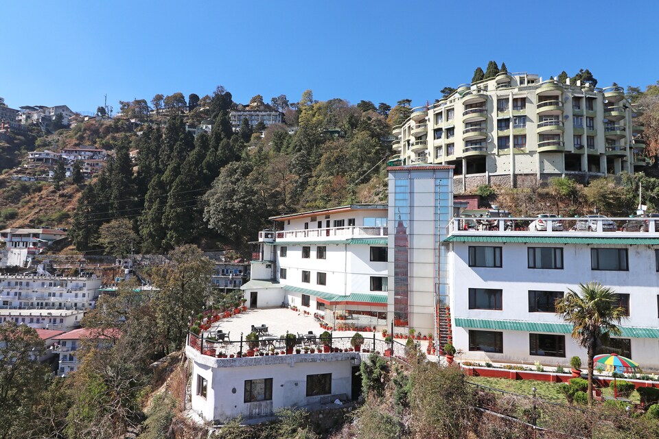 OYO 1333 Hotel Basera, Library Chowk Mussoorie, Mussoorie
