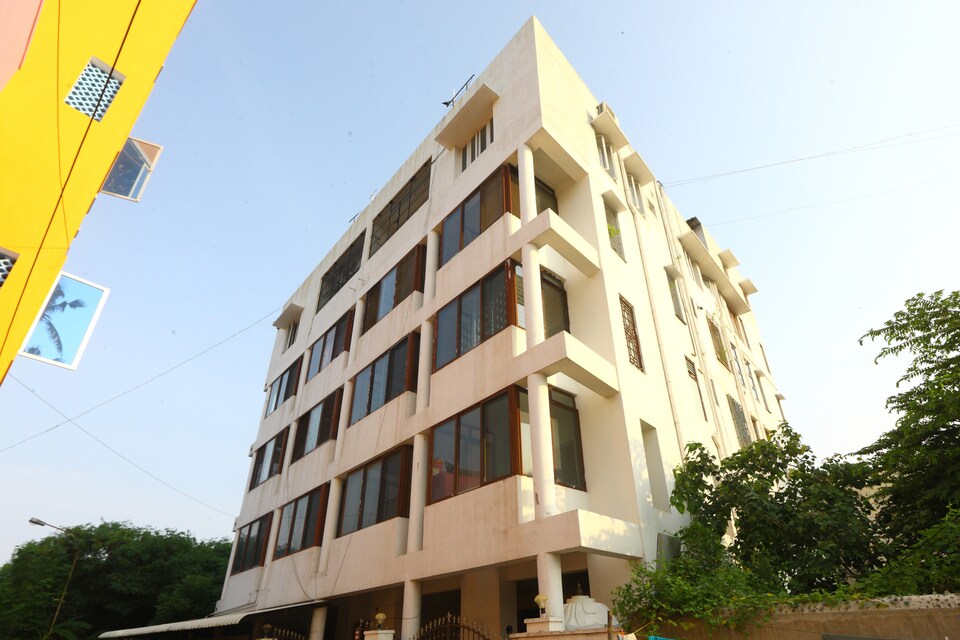 OYO Home 9767 Sea View 3BHK, Pondicherry City Centre, Pondicherry