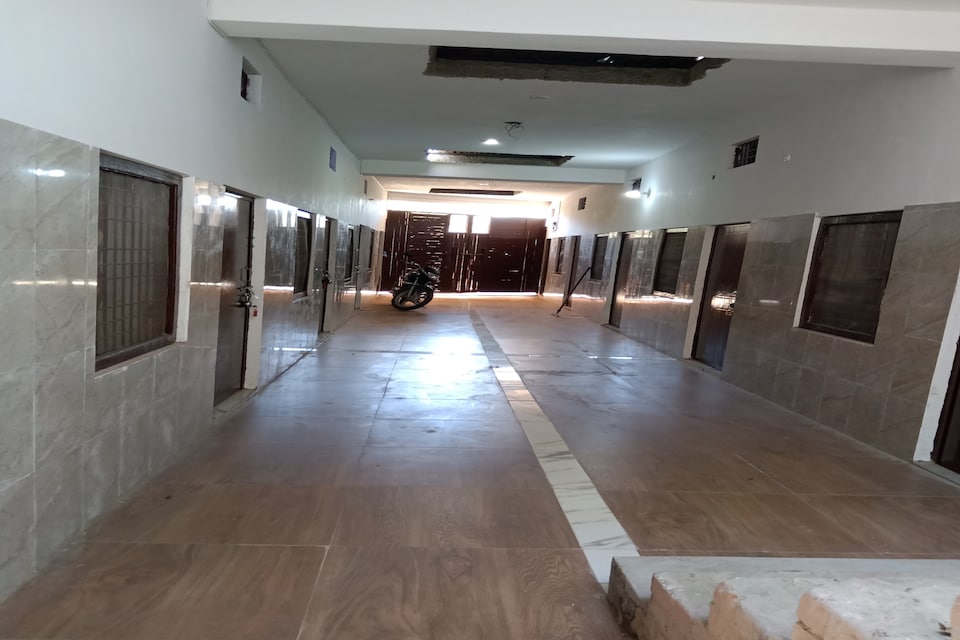 OYO 84090 Maa Katyani Hotel, Sitapur, Sitapur