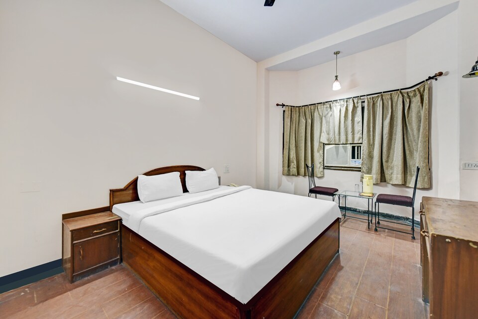Capital O 84122 Hotel Trilok Palace, Sindhi Camp, Jaipur