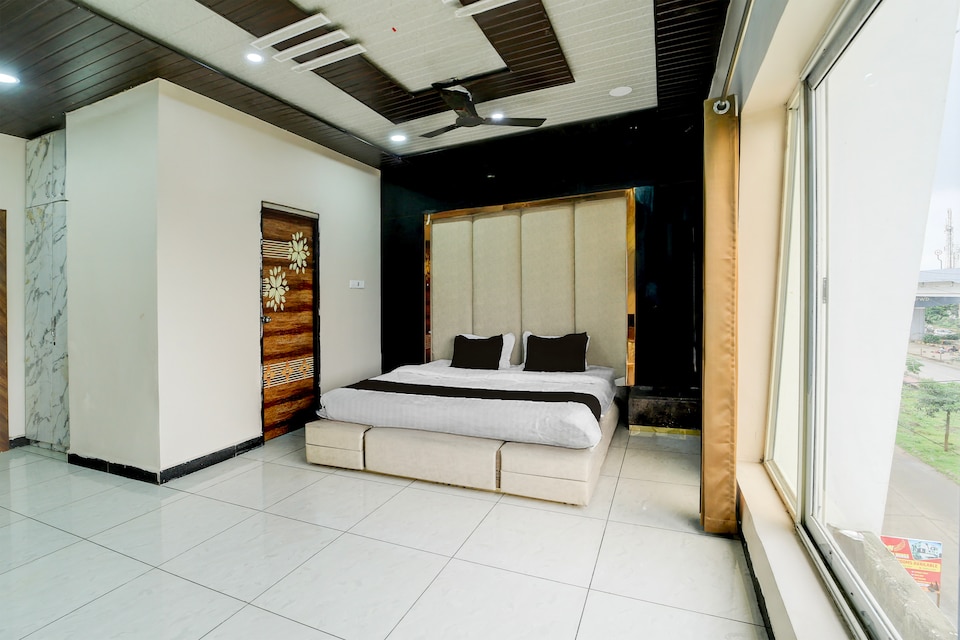 Hotel O Golden wings, Dewas City, Dewas