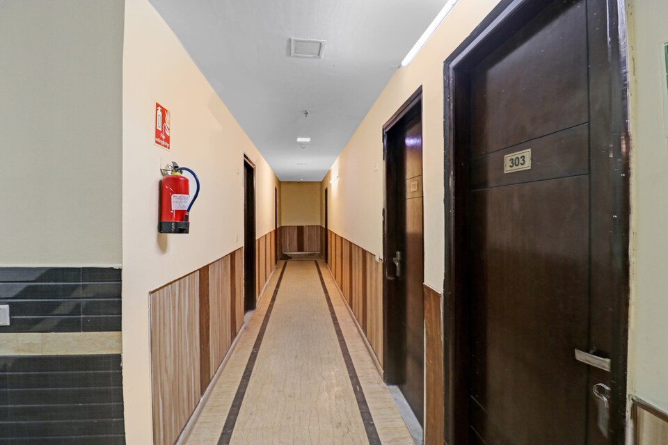 Capital O 84126 Jp Hotel, Vasant Kunj Delhi, Delhi