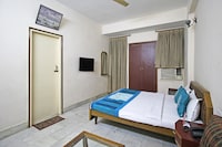 OYO Hotel The Ambassador