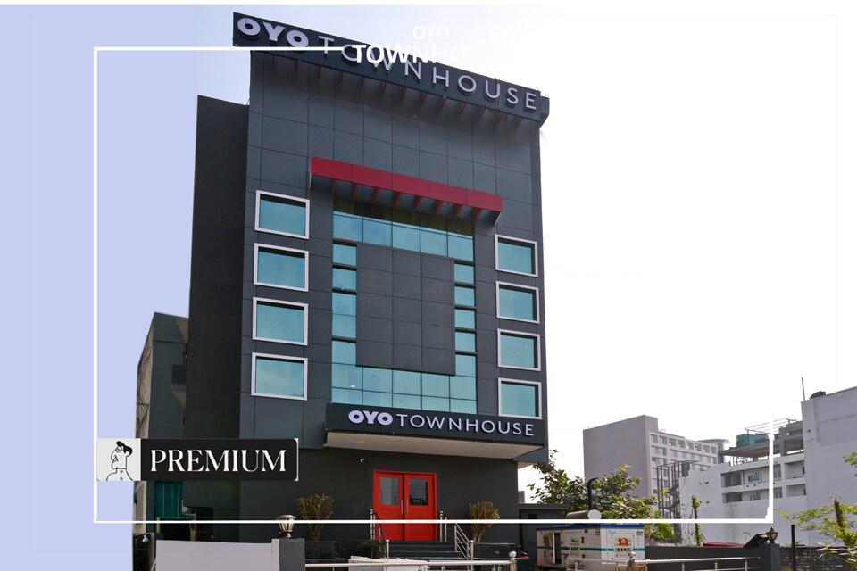OYO Townhouse 199 Singapore Mall, Singapore Mall Lucknow, Lucknow