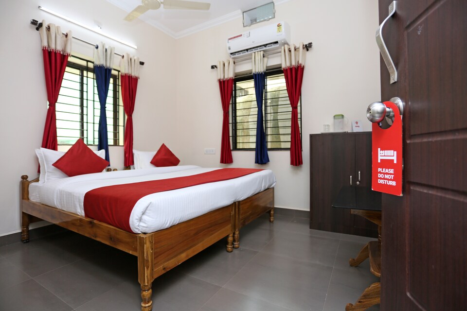 OYO Flagship 9964 Hotel Shine, Bapuji Nagar, Bhubaneswar