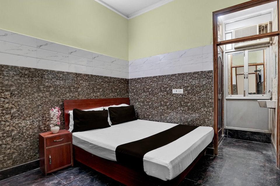 Hotel O Sunlight, North Delhi, Delhi