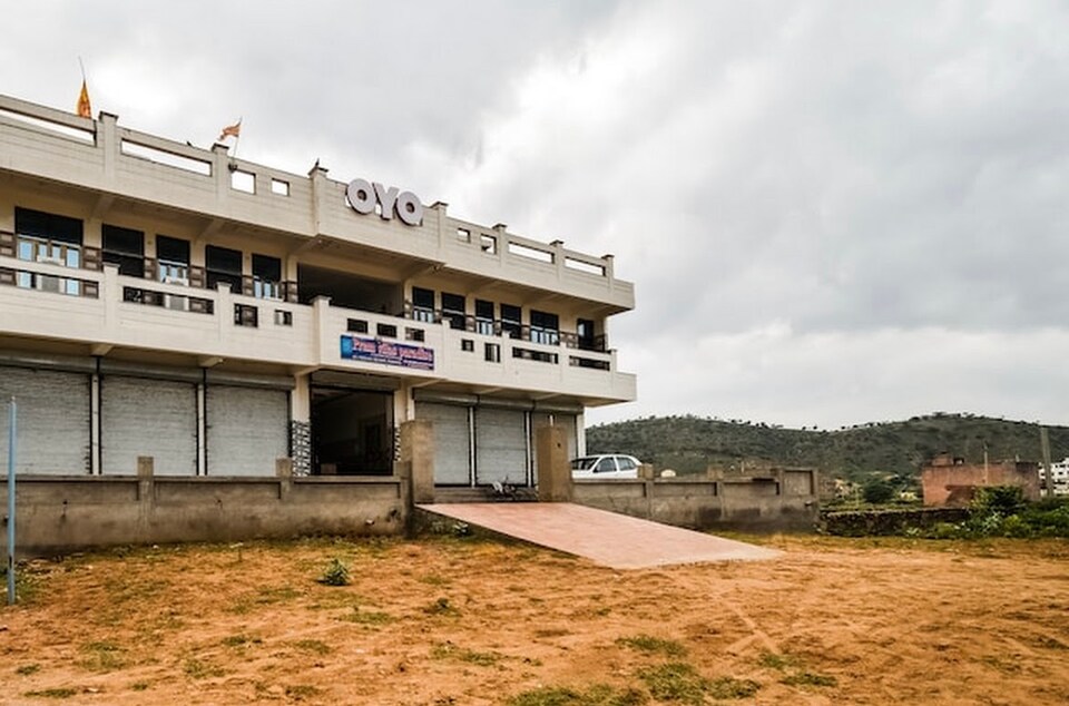 OYO Prem Vilas Paradise, Mehandipur, Mehandipur