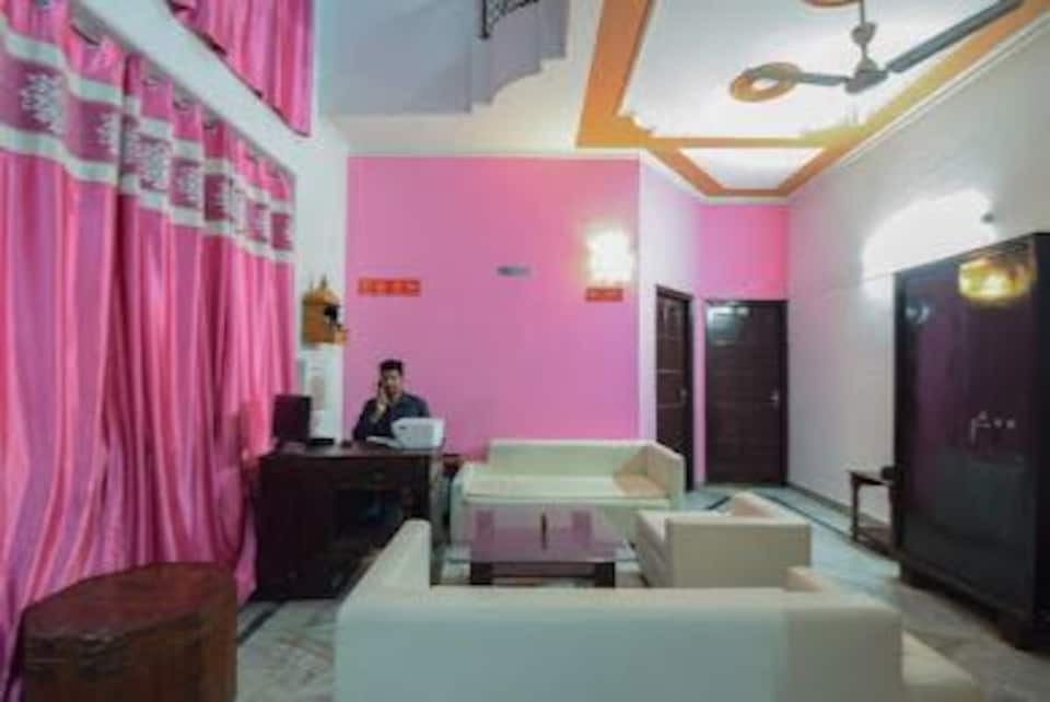 OYO 84158 DREAM RESIDENCY, Noida City, Noida