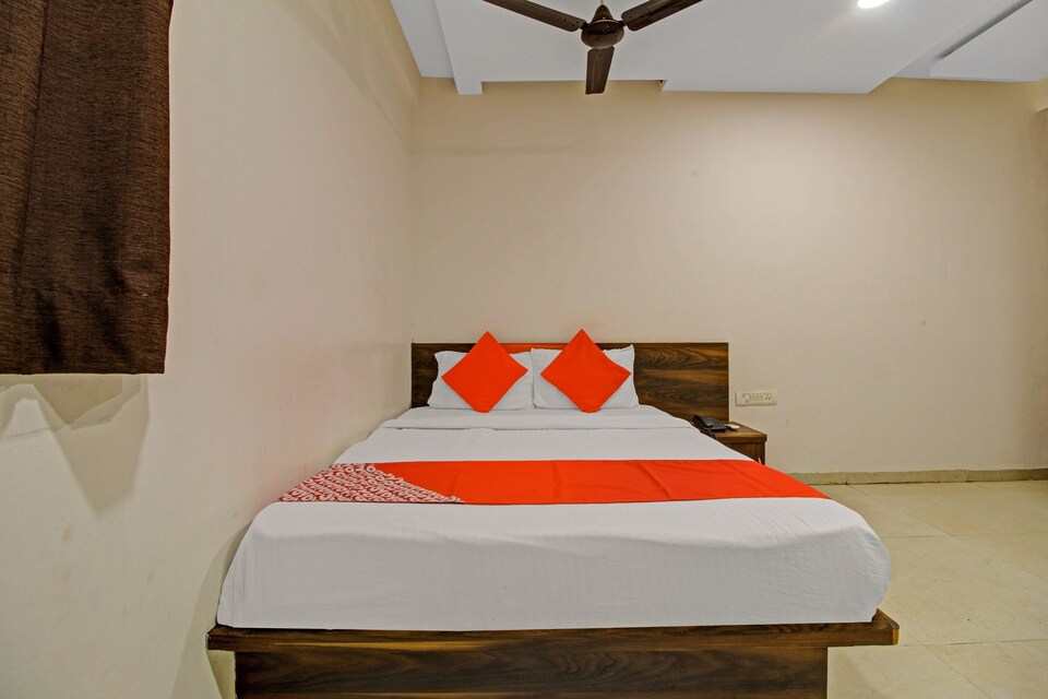 Flagship 84176 Hotel Savali, Pimpri Pune, Pune