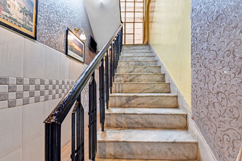 Hotel O Ashirwad, Udaipur Central, Udaipur